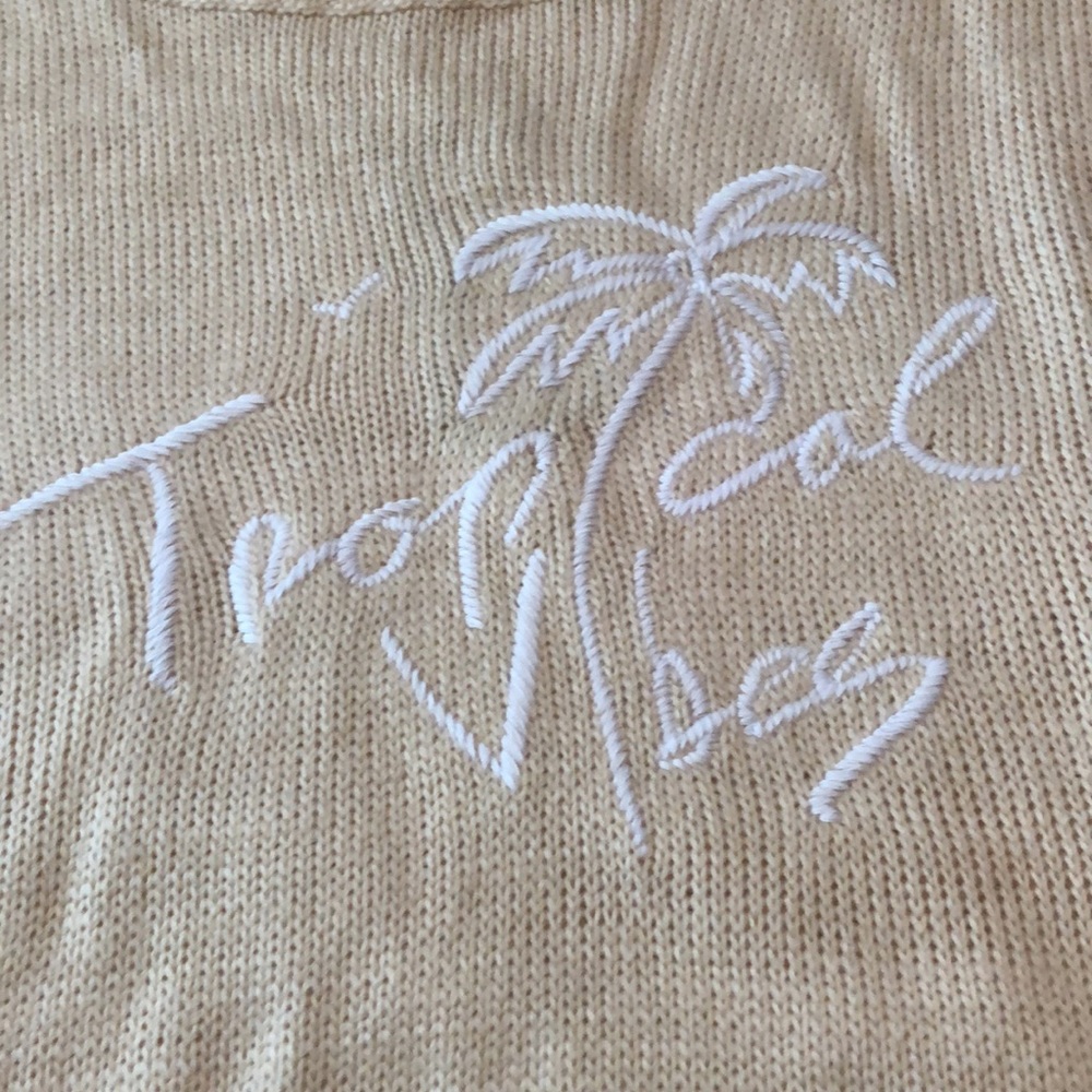 Beachly X Goldfish Kiss The Tropical Vibes Sweater - Picture 6 of 14